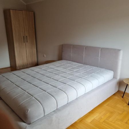 Apartman Branko Kruševac Kültér fotó
