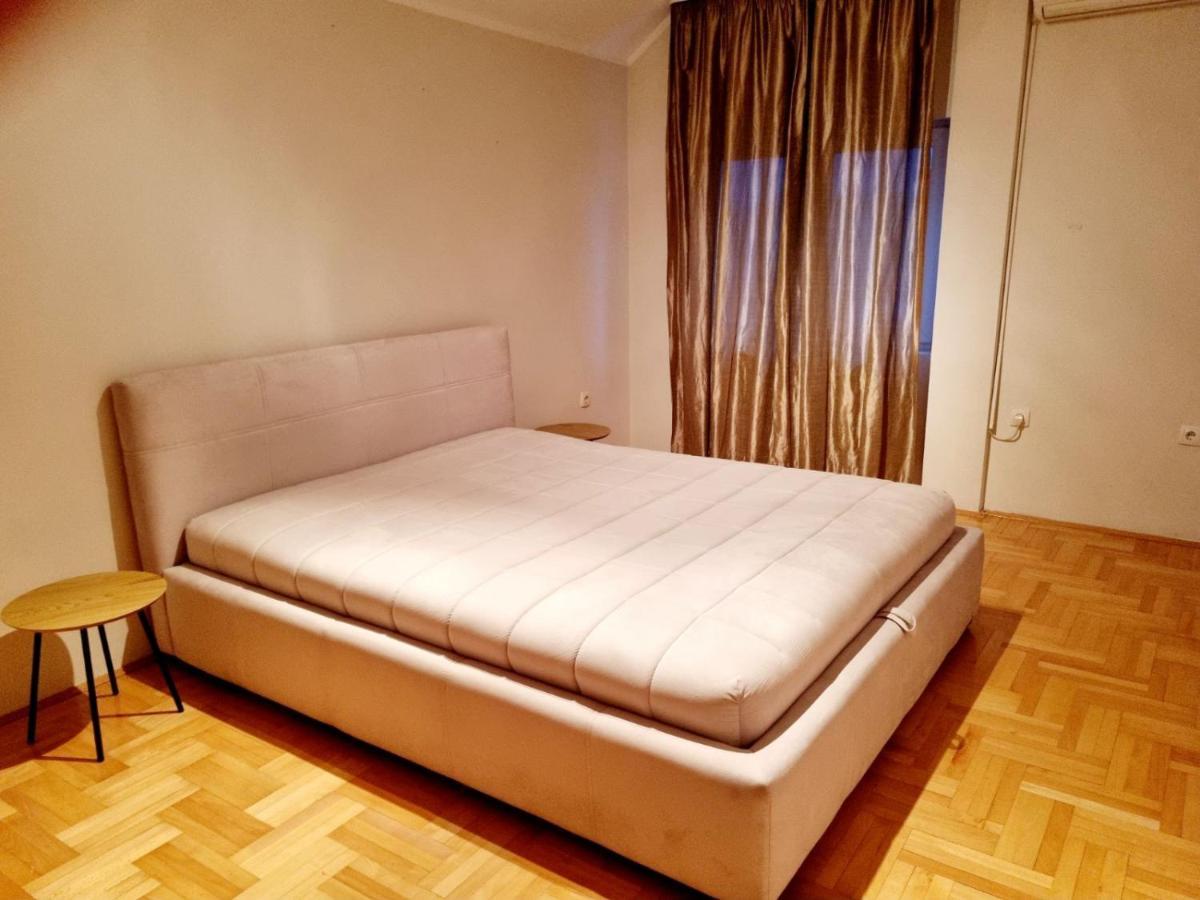 Apartman Branko Kruševac Kültér fotó
